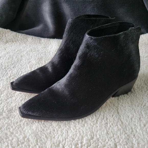 Wal & Pai Black Cowhide Booties size 39 - Picture 1 of 9